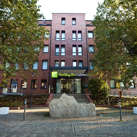 Holiday Inn Express - Saarbruecken By Ihg Bagian luar foto