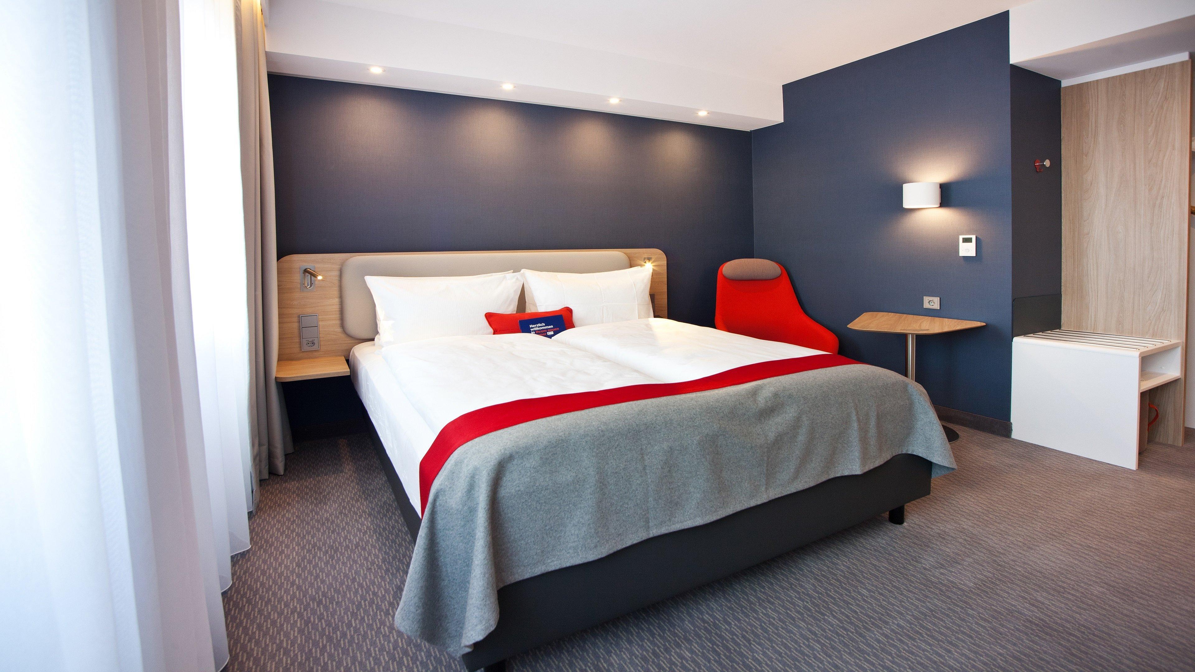 Holiday Inn Express - Saarbruecken By Ihg Bagian luar foto