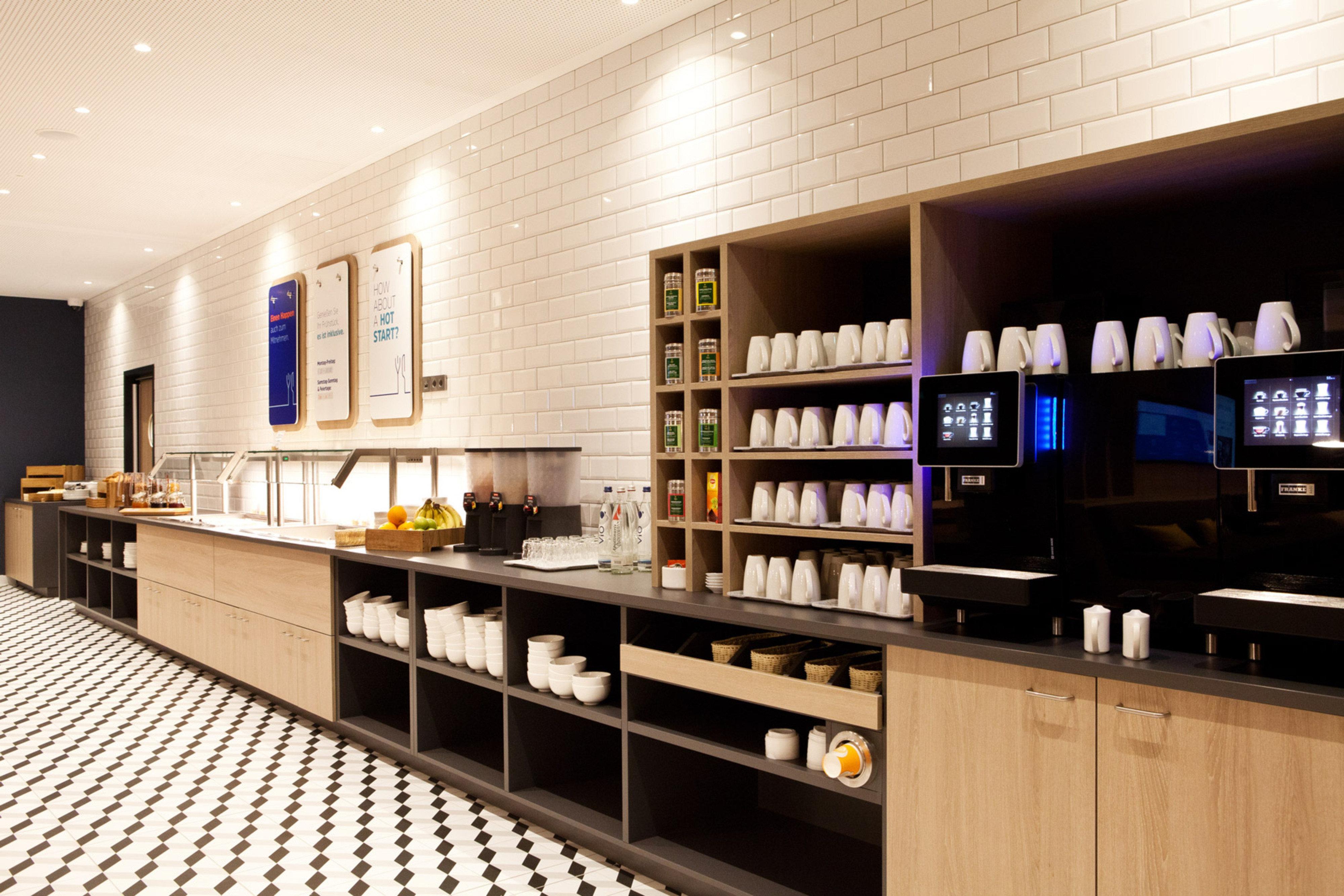 Holiday Inn Express - Saarbruecken By Ihg Bagian luar foto
